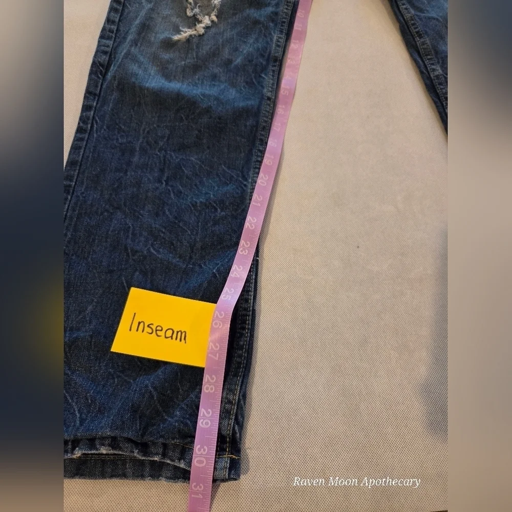 Levi's Blue Jeans Classic Denim Style